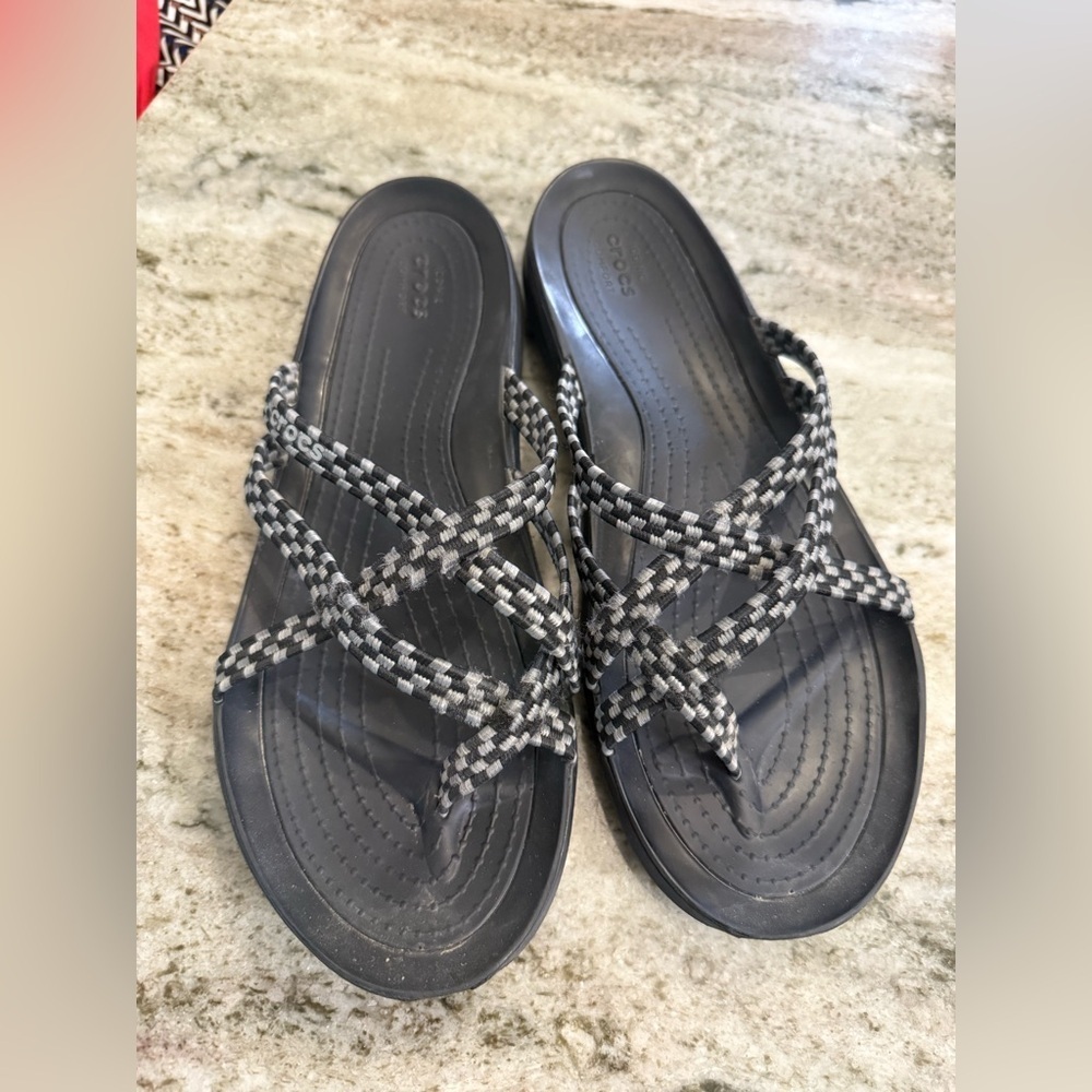 Crocs Swiftwater Braided Gray & Black Flip Flops - Size W10 - Picture 3 of 5